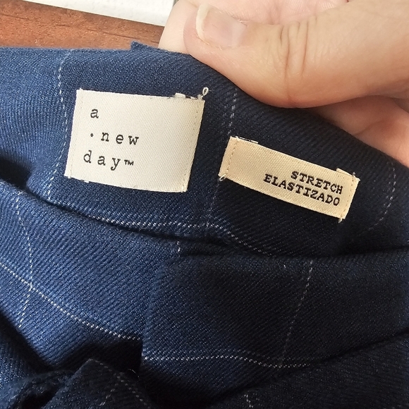 A New Day Womens Plaid Pants Size 6 Blue Plaid Stretch Soft Pockets Career Tie - Picture 5 of 8